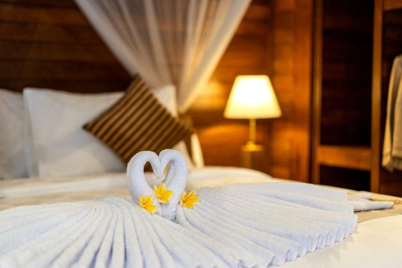 Royal Cottage Nusa Lembongan Exterior photo